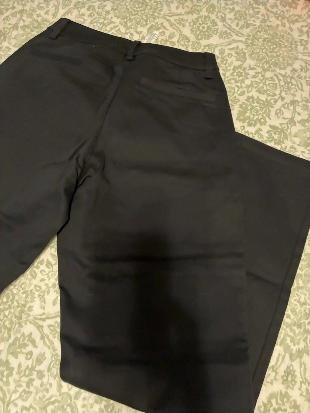 ALO Yoga Men’s Black Jogger Pants